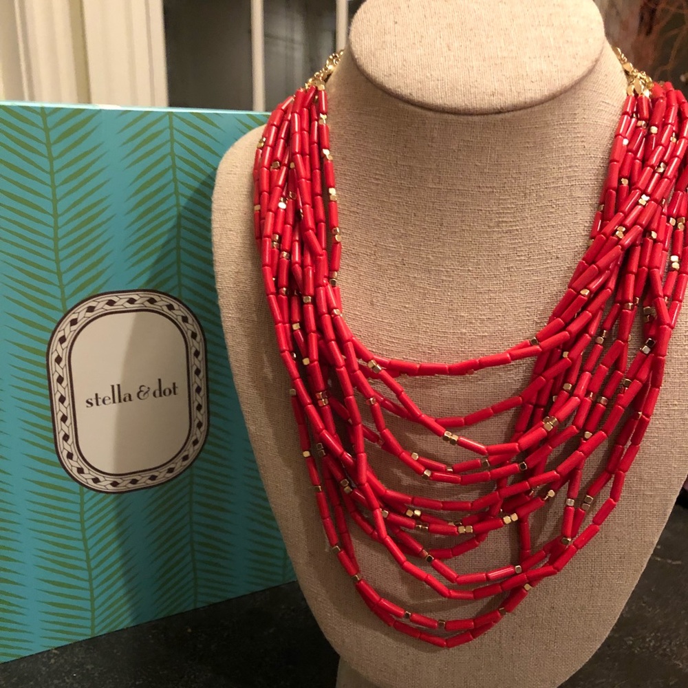 Stella & Dot statement necklace